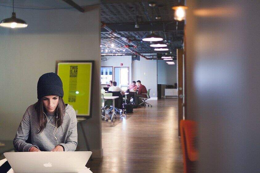 10 escritórios de coworking para abrir empresas